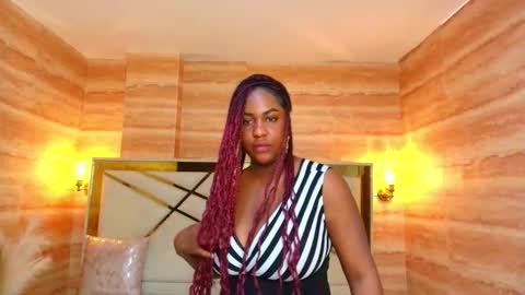 Snapshot of tamara_r_ chatting on 10/30/25, 09:04 Tamara online show from 10/30/25, 09:04