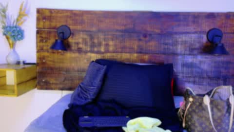 Snapshot of tamara_sanz1 chatting on 04/07/26, 10:05 online show from 04/07/26, 10:05