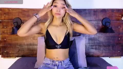 Snapshot of tamara_sanz1 chatting on 05/07/26, 10:53 online show from 05/07/26, 10:53