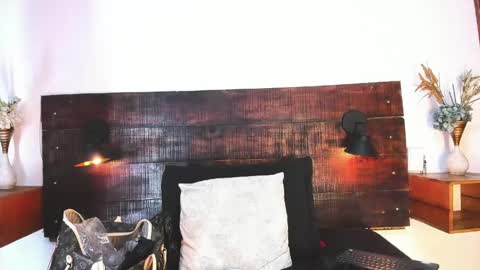 Snapshot of tamara_sanz1 chatting on 05/26/26, 10:44 online show from 05/26/26, 10:44