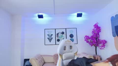 Snapshot of tamara_slimx chatting on 04/17/26, 03:53 Tamara online show from 04/17/26, 03:53