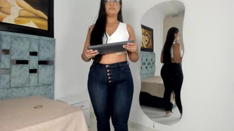 tamaraa online show from 10/16/25, 12:17