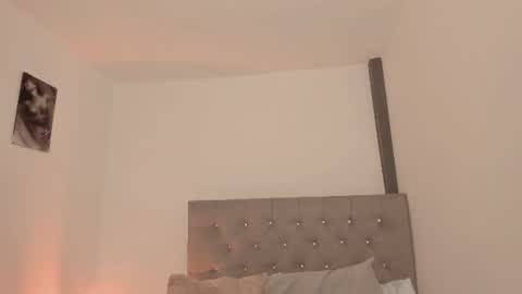 Snapshot of tamarathompsonn chatting on 07/23/26, 01:58 Tamara. online show from 07/23/26, 01:58