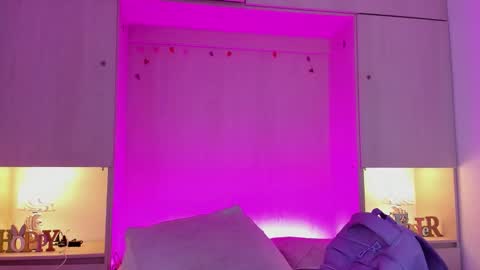 Tami online show from 09/19/25, 07:36