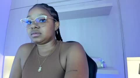 Tami online show from 09/26/25, 07:51