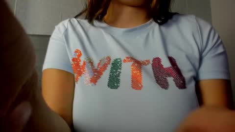 Snapshot of tami_vega chatting on 01/14/25, 10:59 Tamy Vega online show from 01/14/25, 10:59