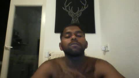 tamilpaiyan09 online show from 06/21/26, 10:12