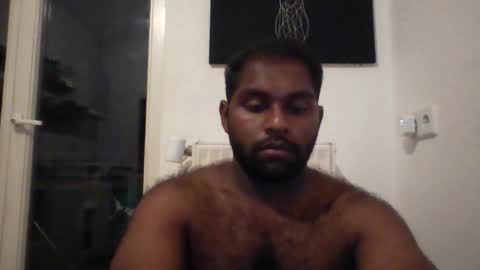 tamilpaiyan09 online show from 07/10/26, 09:50