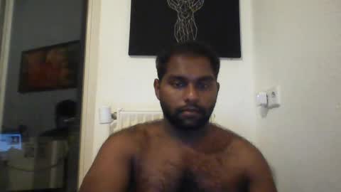 tamilpaiyan09 online show from 07/28/26, 09:47