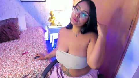 Snapshot of tammara_brm chatting on 05/11/26, 02:45 Tammara online show from 05/11/26, 02:45