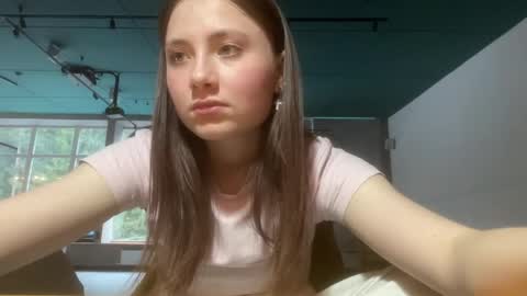 Snapshot of tammerahofler chatting on 04/13/26, 02:00 Trisha online show from 04/13/26, 02:00