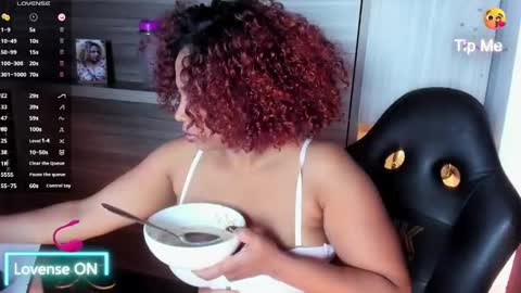 Snapshot of tammybrown1 chatting on 01/28/25, 04:29 T A M M Y online show from 01/28/25, 04:29