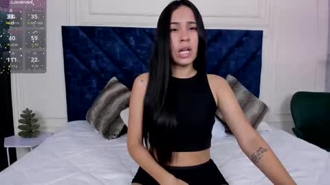 Snapshot of tammylee__ chatting on 02/11/26, 12:37 Salome online show from 02/11/26, 12:37
