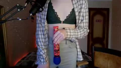 Snapshot of tangerine4dreams chatting on 02/27/25, 08:06 Milena Kuprianova online show from 02/27/25, 08:06