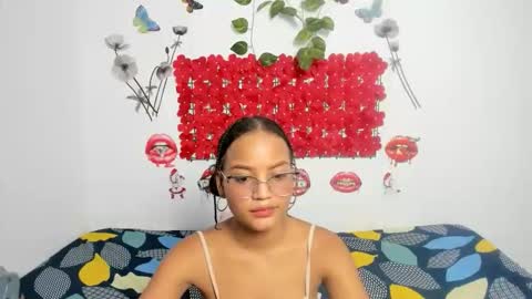 tania_hot0 online show from 11/30/25, 09:08