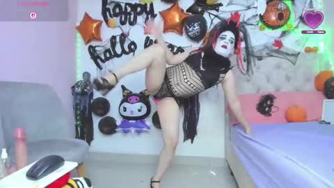 Snapshot of tania_lucia1 chatting on 10/24/25, 05:37 Tania lucia online show from 10/24/25, 05:37