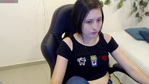 Tania  online show from 01/08/25, 01:41