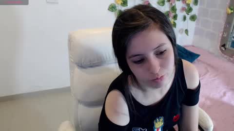 Tania  online show from 11/02/25, 04:09