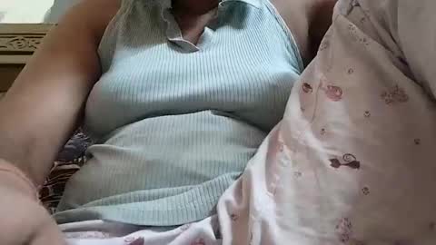 taniya_roy4628 online show from 04/27/26, 06:55