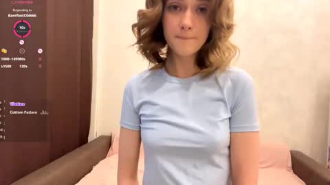 Snapshot of tannaringquist chatting on 03/10/26, 01:21 Mia online show from 03/10/26, 01:21