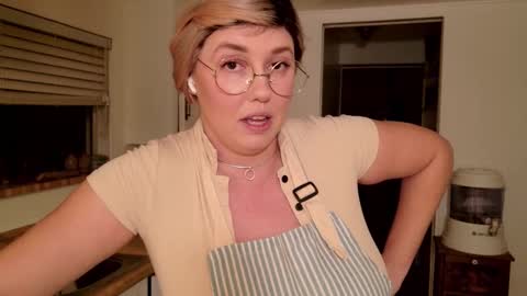 Lilith Eden  sometimes Eve online show from 11/27/25, 02:02