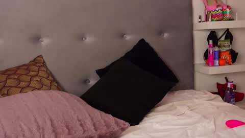 Tania online show from 12/18/25, 06:30