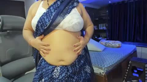 tarivishu23 online show from 12/30/24, 01:37