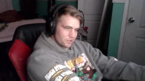 Snapshot of tarus333 chatting on 10/27/25, 01:42 tarus333 online show from 10/27/25, 01:42