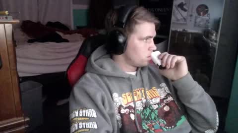 Snapshot of tarus333 chatting on 11/02/25, 11:01 tarus333 online show from 11/02/25, 11:01