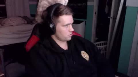 Snapshot of tarus333 chatting on 11/03/25, 01:19 tarus333 online show from 11/03/25, 01:19