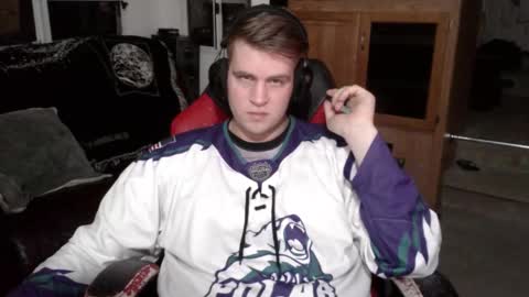 Snapshot of tarus333 chatting on 02/09/26, 03:21 tarus333 online show from 02/09/26, 03:21