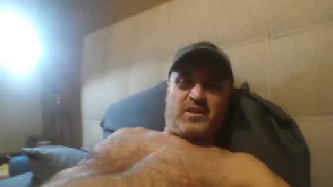 Snapshot of tarzeny77 chatting on 11/15/25, 01:47 tarzeny77 online show from 11/15/25, 01:47
