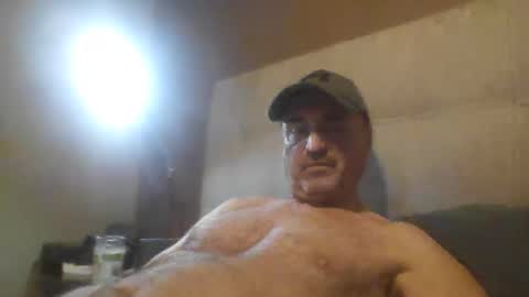 Snapshot of tarzeny77 chatting on 02/22/26, 06:39 tarzeny77 online show from 02/22/26, 06:39