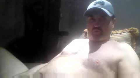 Snapshot of tarzeny77 chatting on 06/06/26, 01:11 tarzeny77 online show from 06/06/26, 01:11