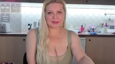 Tasha  Moon online show from 12/16/25, 08:08
