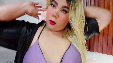 instagram Gattitasha online show from 04/26/26, 03:21