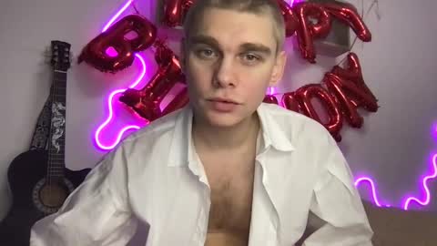 Snapshot of tasteithorny chatting on 01/15/25, 10:35 tasteithorny online show from 01/15/25, 10:35