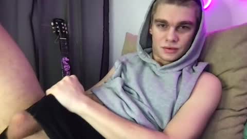 Snapshot of tasteithorny chatting on 01/23/25, 05:24 tasteithorny online show from 01/23/25, 05:24