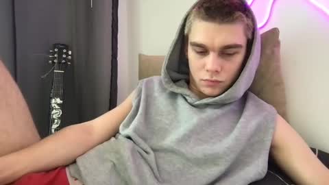 Snapshot of tasteithorny chatting on 02/05/25, 10:19 tasteithorny online show from 02/05/25, 10:19