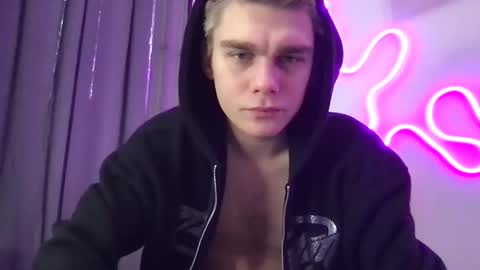 Snapshot of tasteithorny chatting on 02/10/25, 04:41 tasteithorny online show from 02/10/25, 04:41