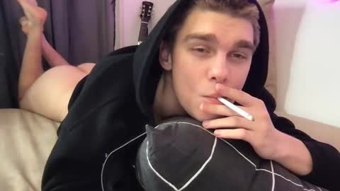 Snapshot of tasteithorny chatting on 02/10/25, 07:47 tasteithorny online show from 02/10/25, 07:47