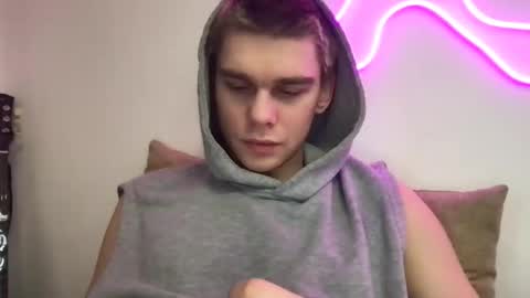 Snapshot of tasteithorny chatting on 02/16/25, 09:15 tasteithorny online show from 02/16/25, 09:15