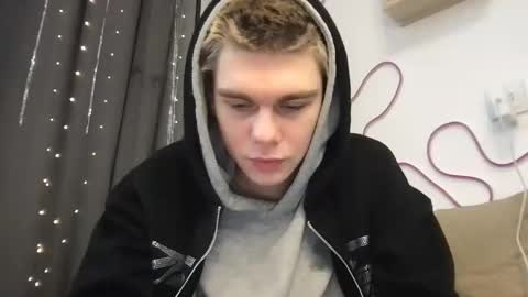 Snapshot of tasteithorny chatting on 02/24/25, 09:32 tasteithorny online show from 02/24/25, 09:32