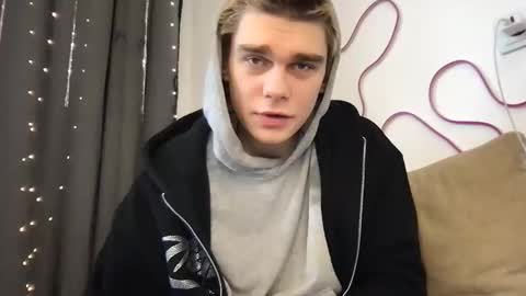 Snapshot of tasteithorny chatting on 02/28/25, 08:09 tasteithorny online show from 02/28/25, 08:09