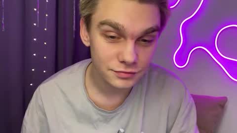 Snapshot of tasteithorny chatting on 03/09/25, 06:21 tasteithorny online show from 03/09/25, 06:21