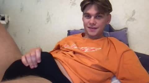 Snapshot of tasteithorny chatting on 09/12/25, 10:26 tasteithorny online show from 09/12/25, 10:26