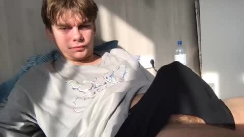 Snapshot of tasteithorny chatting on 11/09/25, 07:06 tasteithorny online show from 11/09/25, 07:06