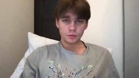 Snapshot of tasteithorny chatting on 11/19/25, 10:59 tasteithorny online show from 11/19/25, 10:59