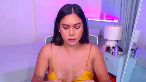 Snapshot of tasteofinnocence chatting on 04/18/26, 05:55 Miss Tati online show from 04/18/26, 05:55