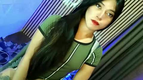 Snapshot of tasteofinnocent69 chatting on 11/10/25, 08:02 online show from 11/10/25, 08:02